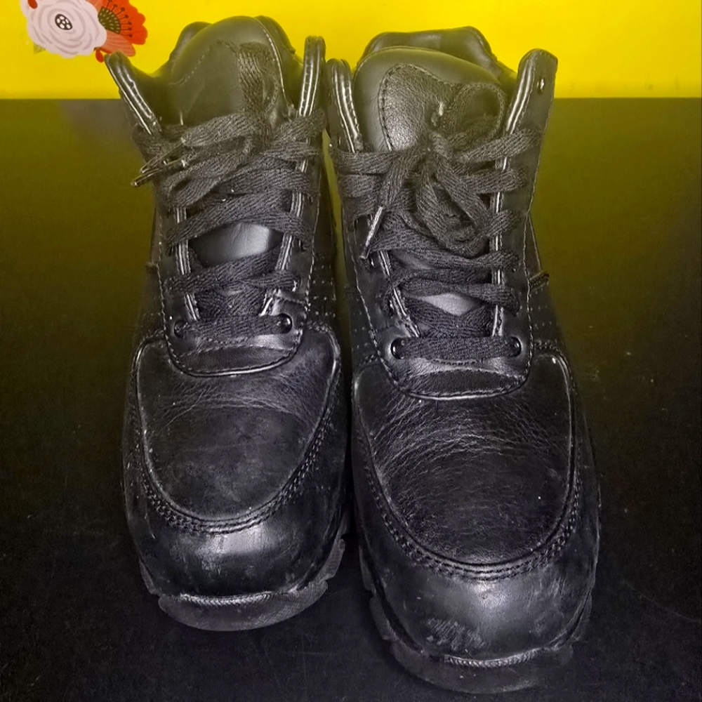 Men's Nike Boots Size 7